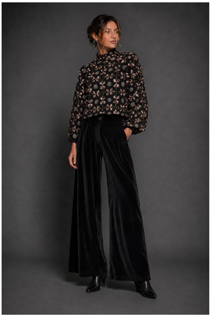 TOP BORDADO FLOWERS NEGRO