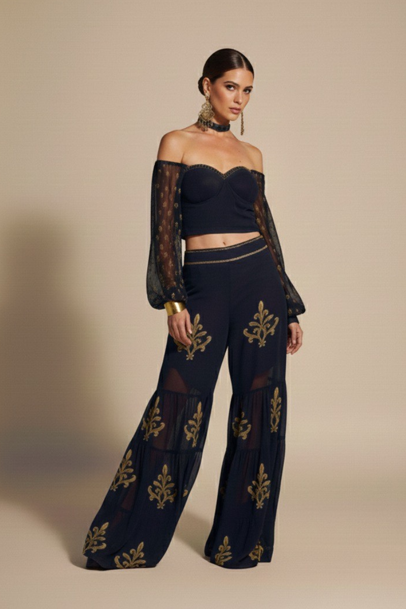 LEVI BLACK PANTS