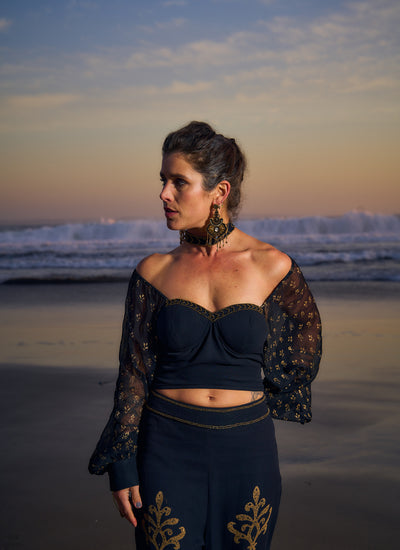 TOP MIRZA BLACK