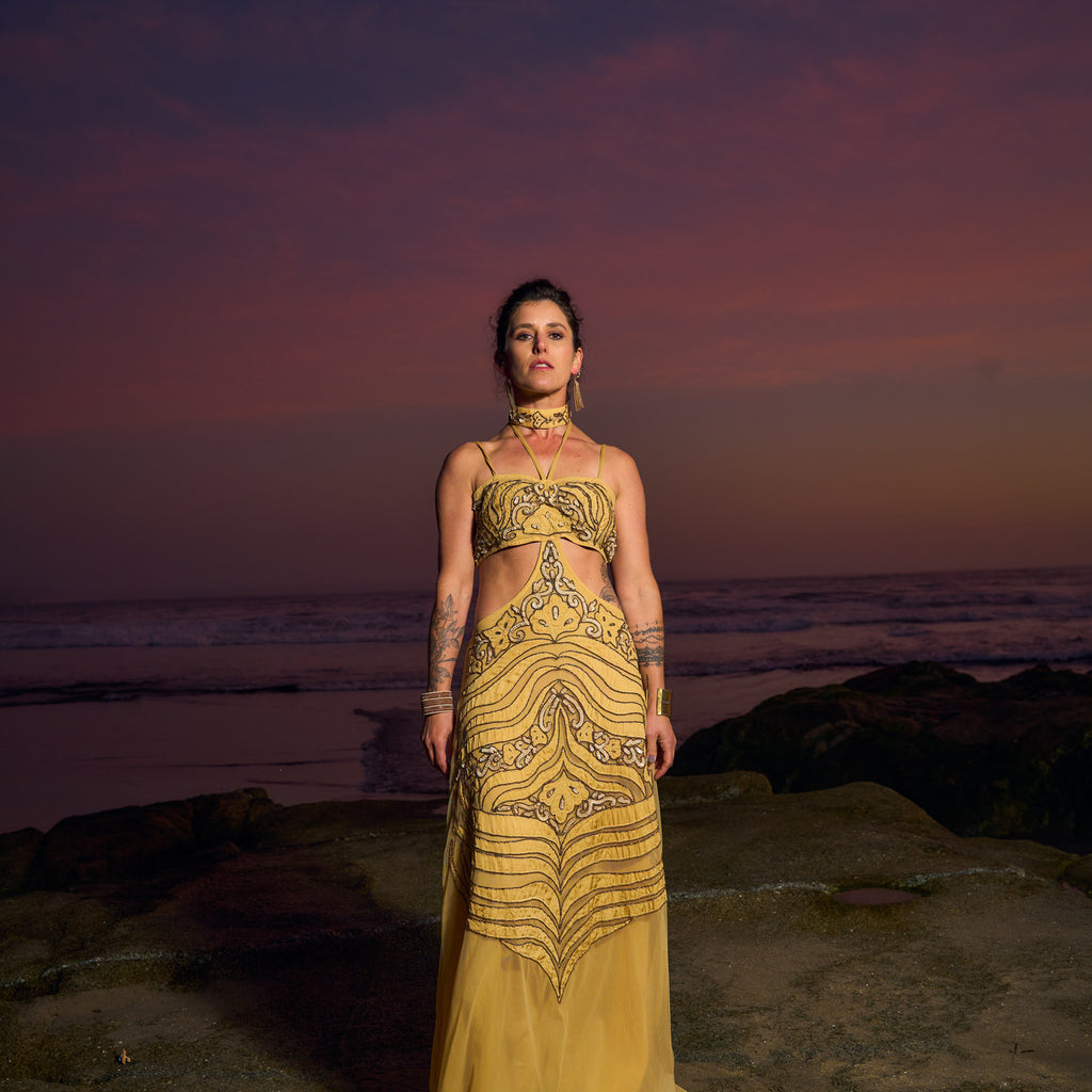 VESTIDO MAXI PIHU GOLD