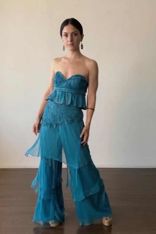 TOP RUFFLE BEACH COLONIAL BLUE